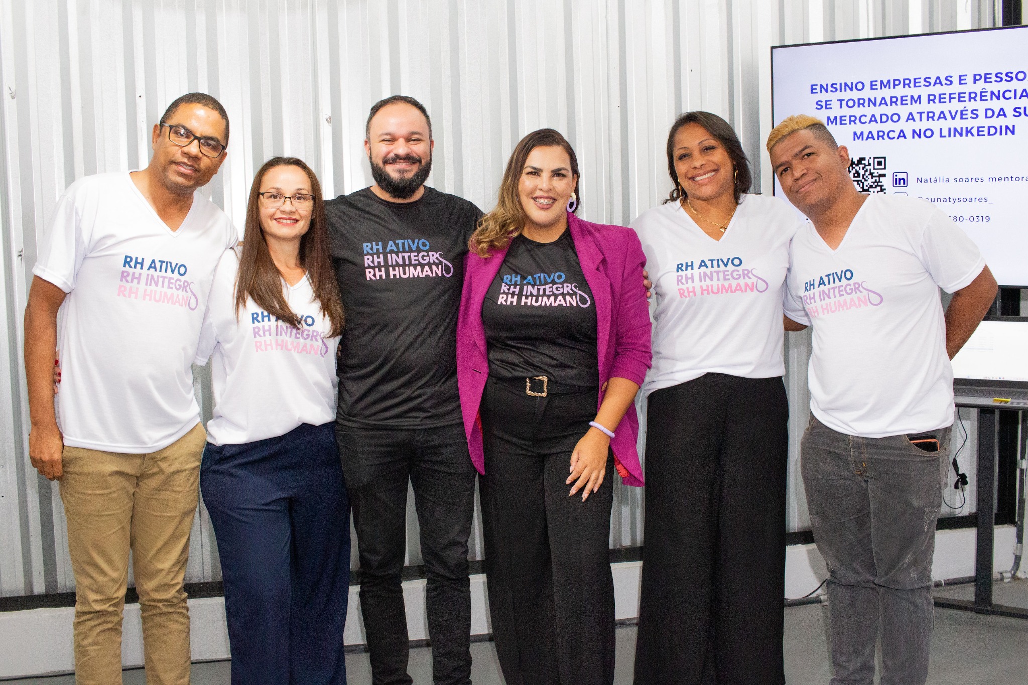 Equipe reunida no evento presencial do RH Integra
